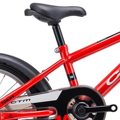 ctm-tommy-cervena-d4